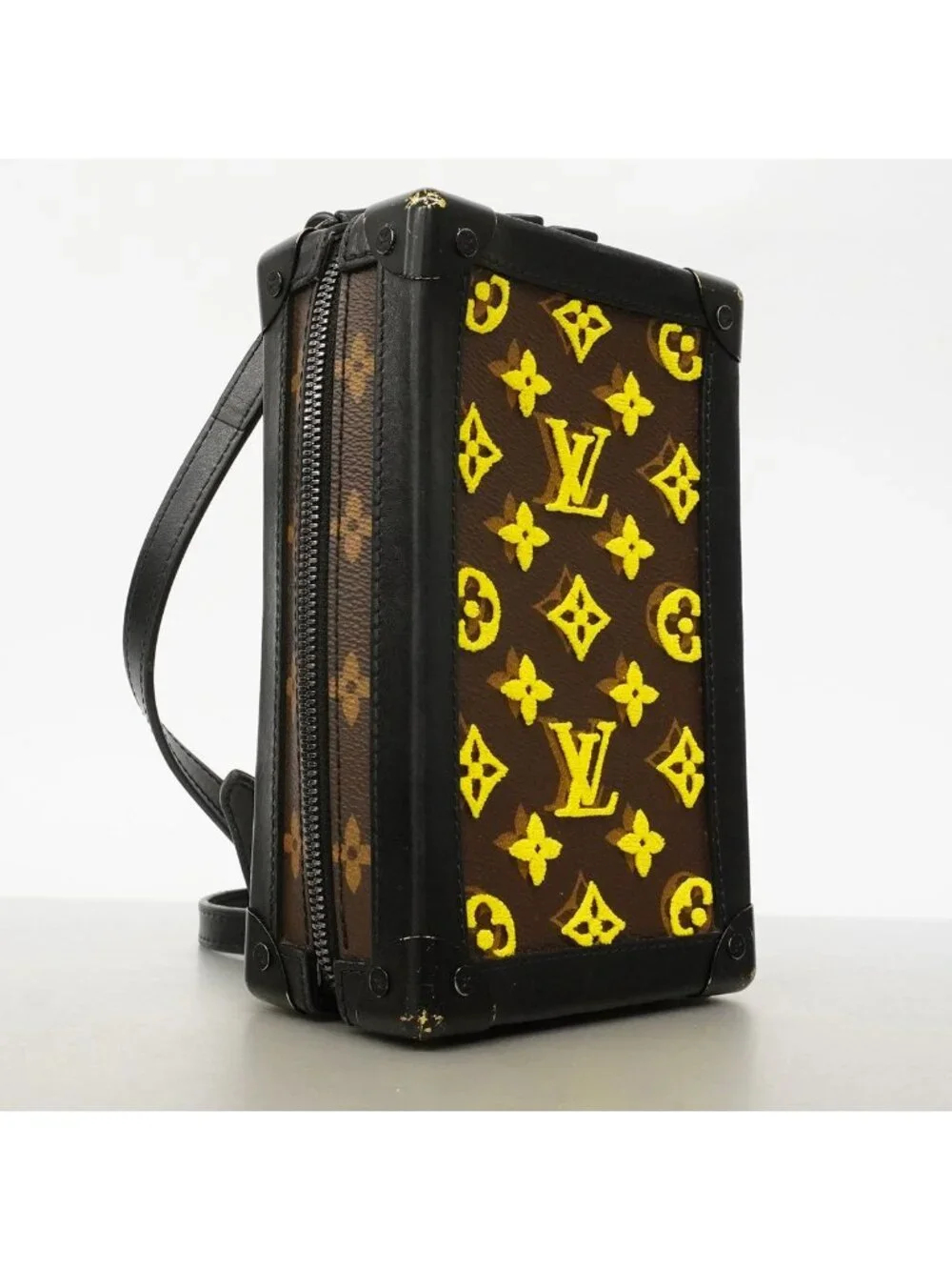 Louis Vuitton Shoulder Bag Monogram Tufting Vertical Soft Trunk Joanne
